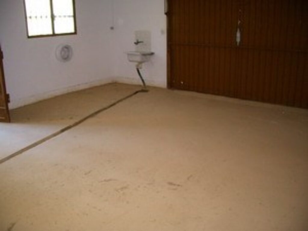 Oportunitat única a Rubí! Es troba disponible un terreny urbanitzable de 520 m² a la tranquil·la zona de Castellnou i Can Mir. Aquest espai ofereix la possibilitat de construir l’habitatge que sempre heu desitjat, en un entorn residencial i ben comunicat.