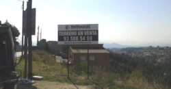 ¿Buscas un terreno para construir la casa de tus sueños? Este terreno urbanizable en Rubí, ubicado en la tranquila zona de Castellnou i Can Mir, ofrece una excelente oportunidad. Con una superficie de 555 m2, se presenta como un espacio ideal para desarrollar un proyecto residencial.