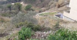 ¿Buscas un terreno para construir la casa de tus sueños? Este terreno urbanizable en Rubí, ubicado en la tranquila zona de Castellnou i Can Mir, ofrece una excelente oportunidad. Con una superficie de 555 m2, se presenta como un espacio ideal para desarrollar un proyecto residencial.