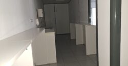 Oficina situada a Sant Cugat del Vallès a la zona de Camí Can Calders.