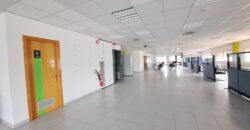 Oficina situada a Sant Cugat del Vallès a la zona de Camí Can Calders.