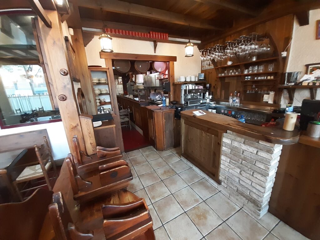 Espectacular local cantoner situat a zona