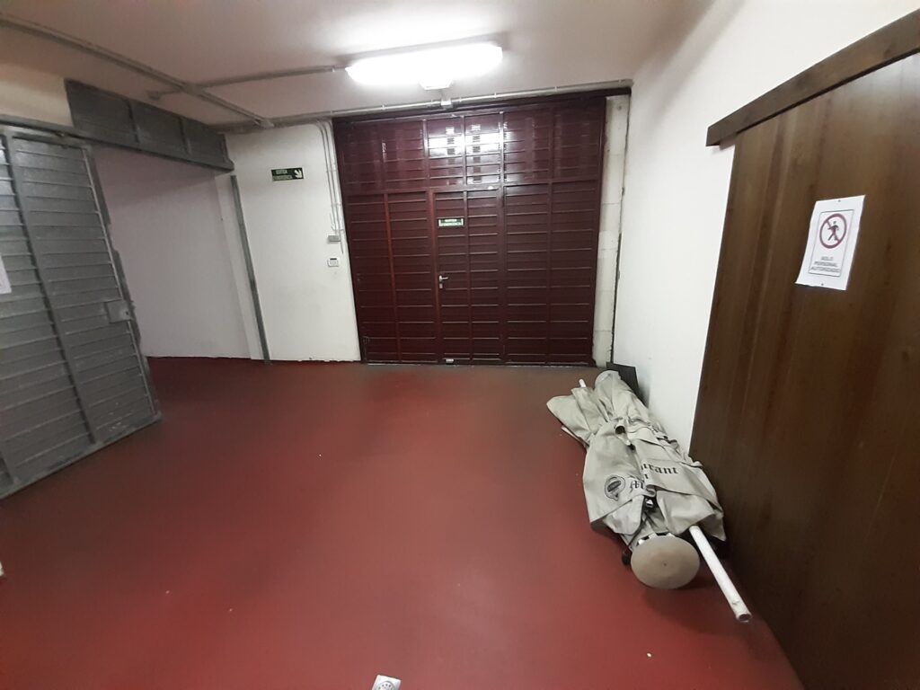 Espectacular local situat a zona S. XXI de