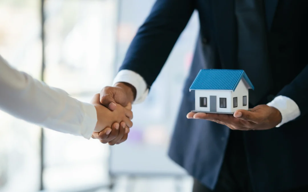 promotores deben usar una inmobiliaria local