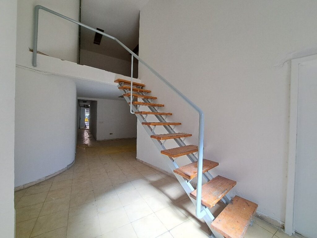 SANT CUGAT: Local situat a Ramba del Celler.