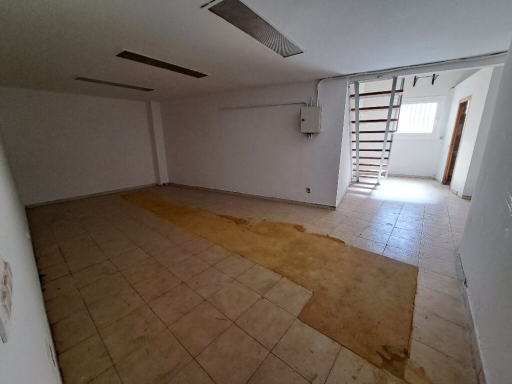 SANT CUGAT: Local situat a Ramba del Celler.