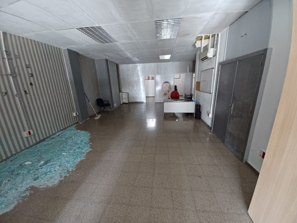 Local Llogat a prop del Mercat de Rubí.