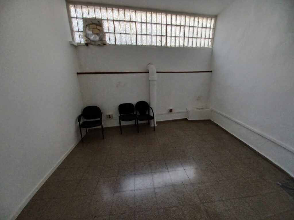 Local Llogat a prop del Mercat de Rubí.