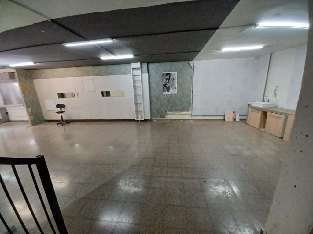 Local Llogat a prop del Mercat de Rubí.