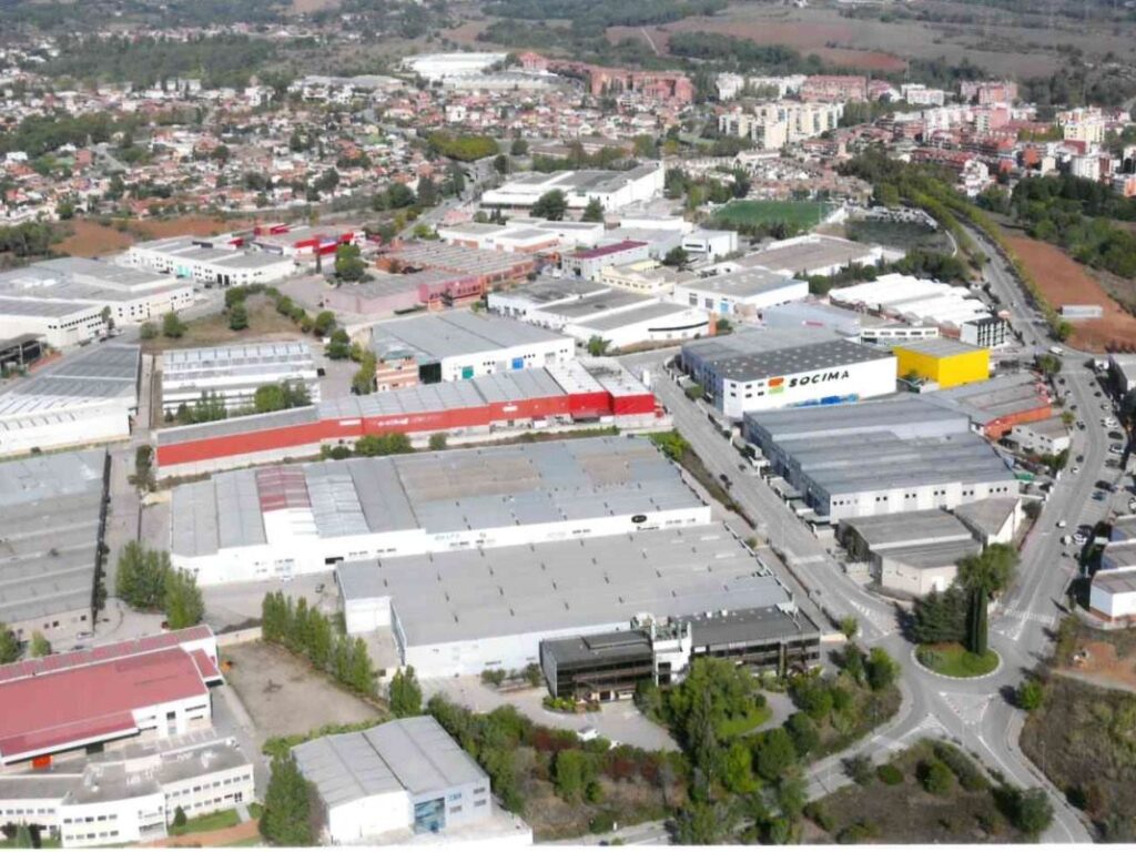 RUBI: Oficina en venta situada en P.I. Cova