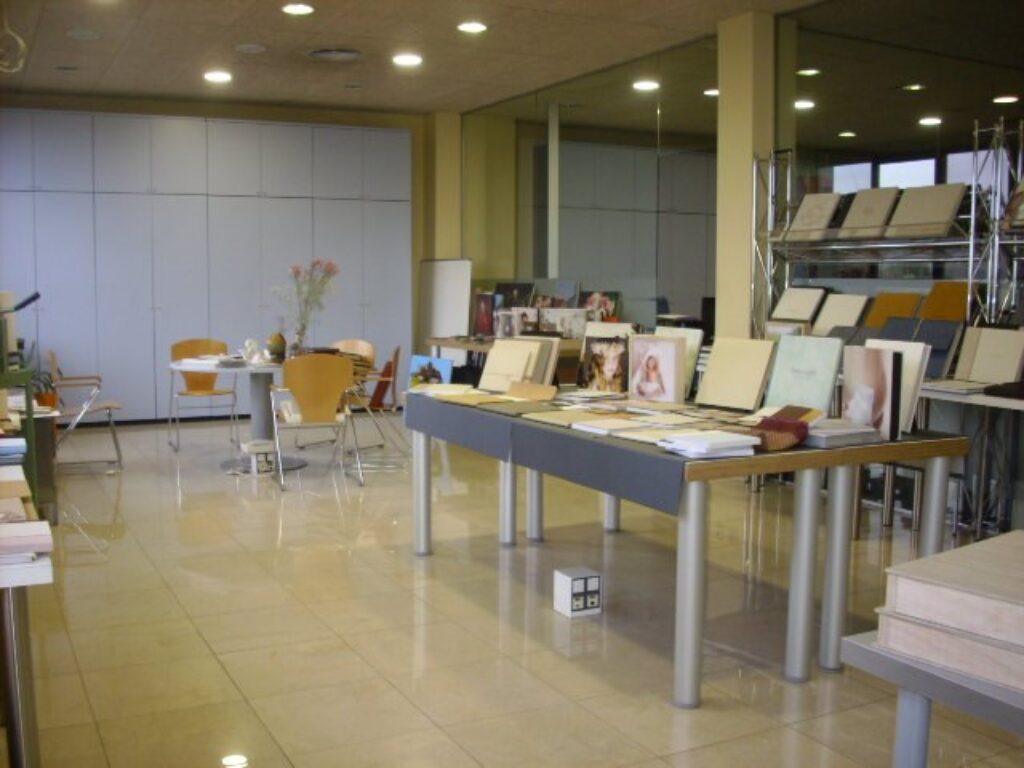 RUBI: Oficina en venta situada en P.I. Cova