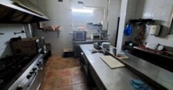 Oportunitat única de negoci en funcionament com a bar-restaurant totalment muntat en local de 282 m2 al polígon industrial del Clot de Ripollet i proper al Centre.