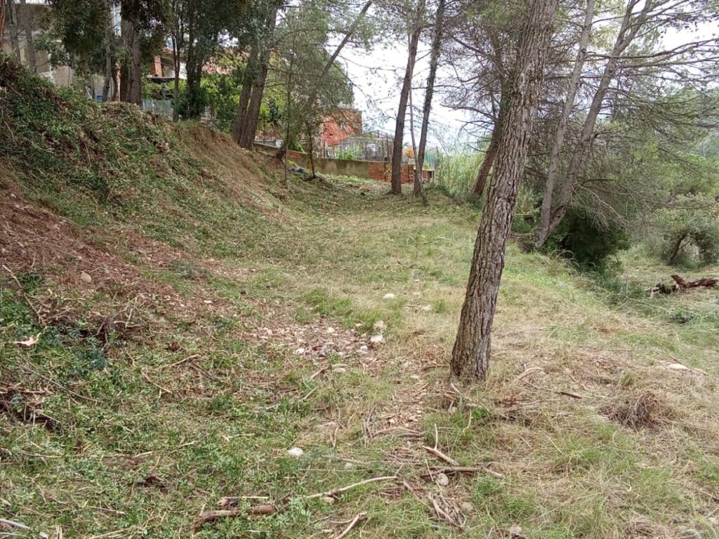 Oportunitat compra de terreny amb projecte inclòs!