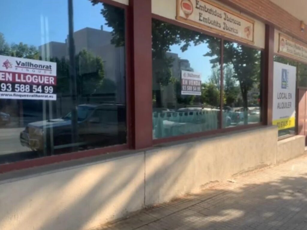 RUBI: Espectacular local seminou totalment