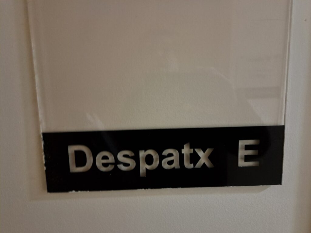 Oficina de lloguer de 217m2 en edifici amb