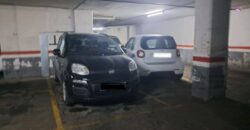 Plaza aparcamiento situada en zona Escuelas