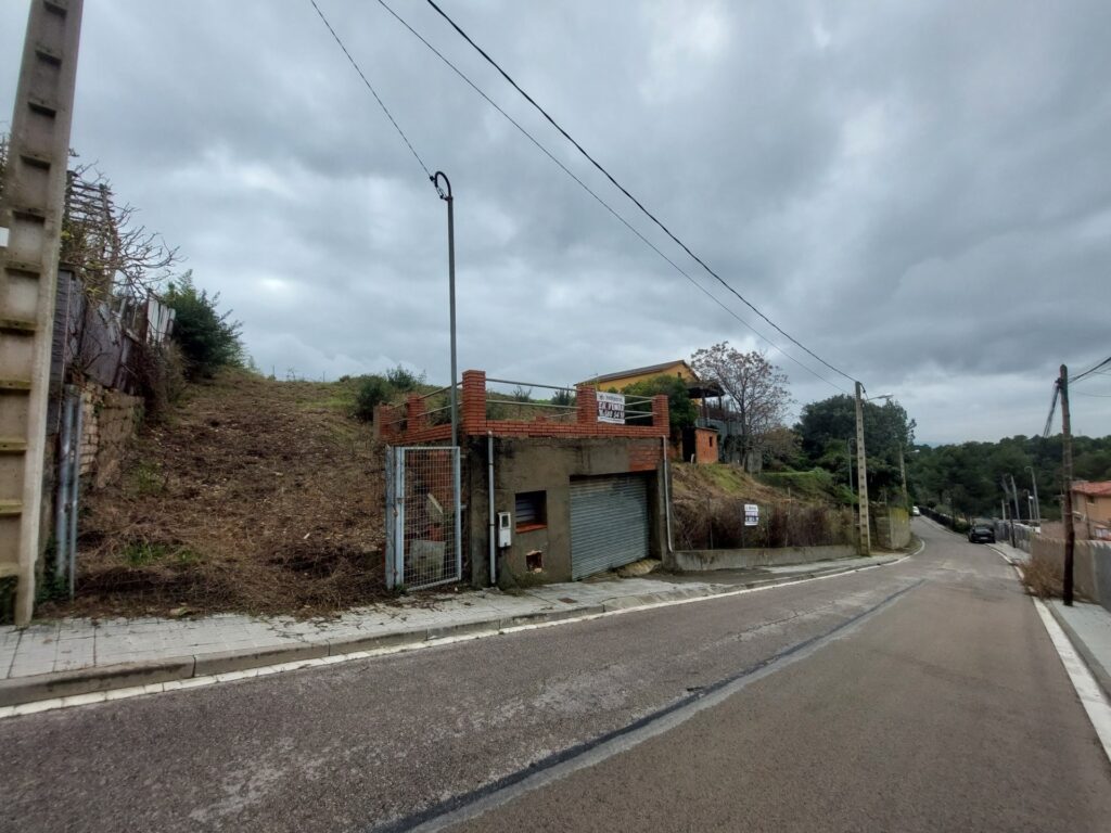 Terreny urbanitzable en venda a Rubí, 755 m2 per construir el teu projecte ideal!