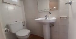 SANT CUGAT: Casa adosada esquinera situada cerca FFCC.