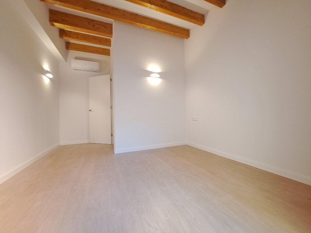 Casa de Obra Nueva en el centro de Rubí