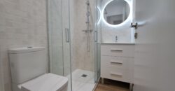 Pis totalment reformat amb àmplia terrassa!