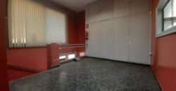 RUBI: Nau situada a zona Castell. Sup. 2016m2,