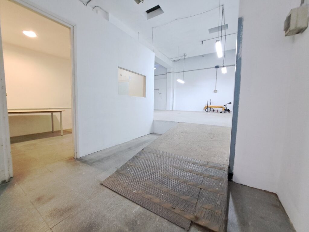 ¡Local de lloguer a Rubí, 160 m2 en planta baixa, ideal per al teu negoci!