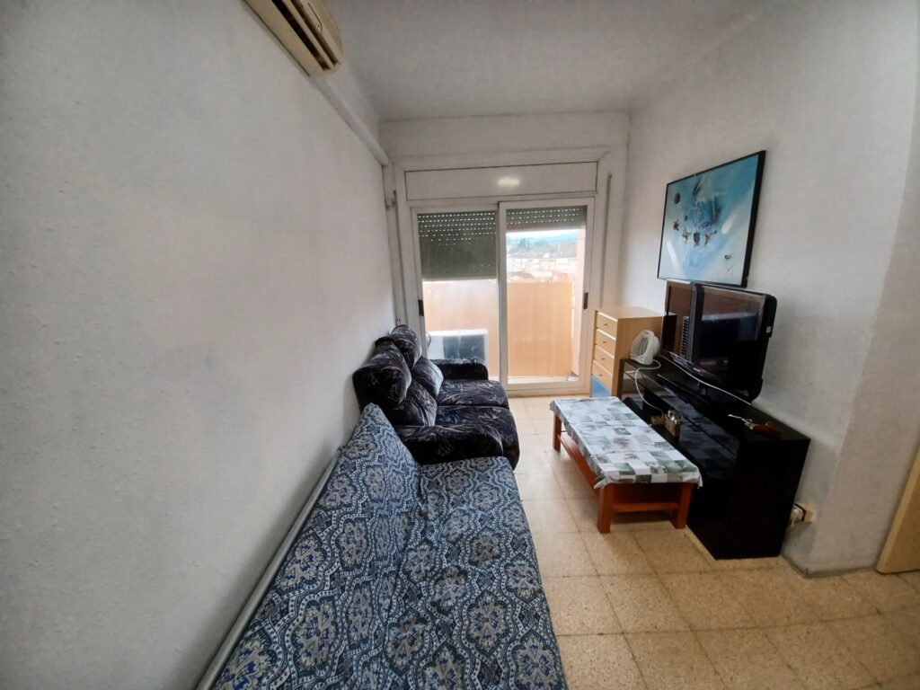 ¡Pis exterior 4º sense ascensor de 3 habitacions en venda a Rubí, ideal per a la teva nova vida!