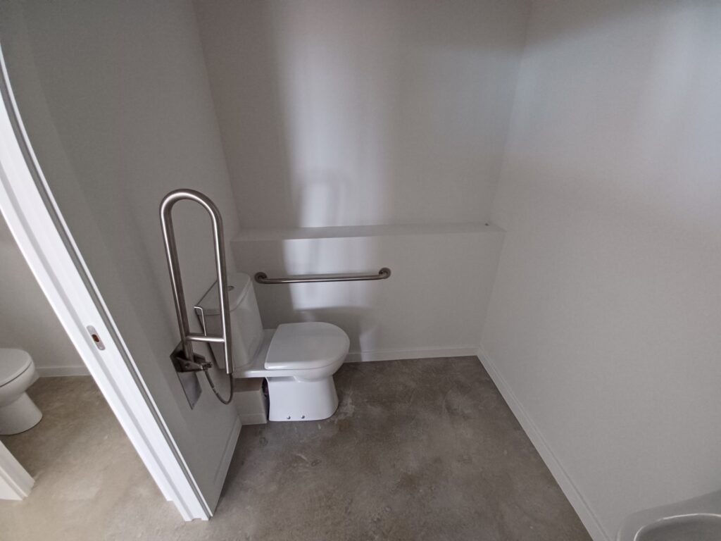 Àmplia oficina de lloguer de 167 m2 a Rubí, ideal per al teu negoci!