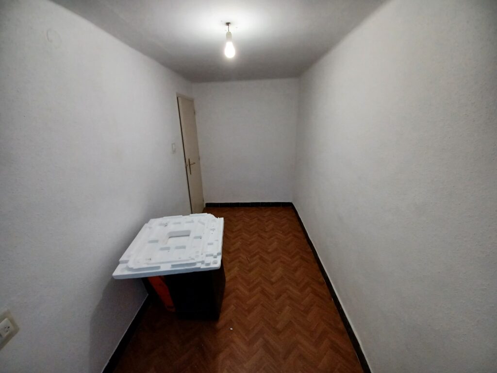 ¡Pis de lloguer a Rubí, 3 habitacions i balcó, ideal per a la teva nova vida!