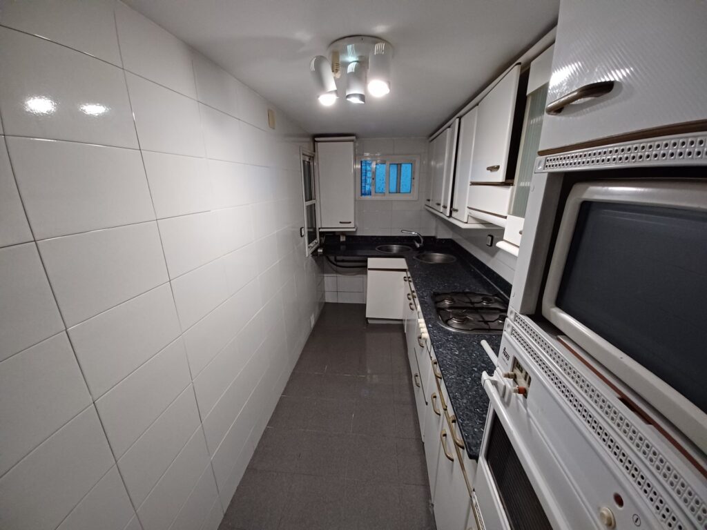 ¡Pis de lloguer a Rubí, 3 habitacions i balcó, ideal per a la teva nova vida!