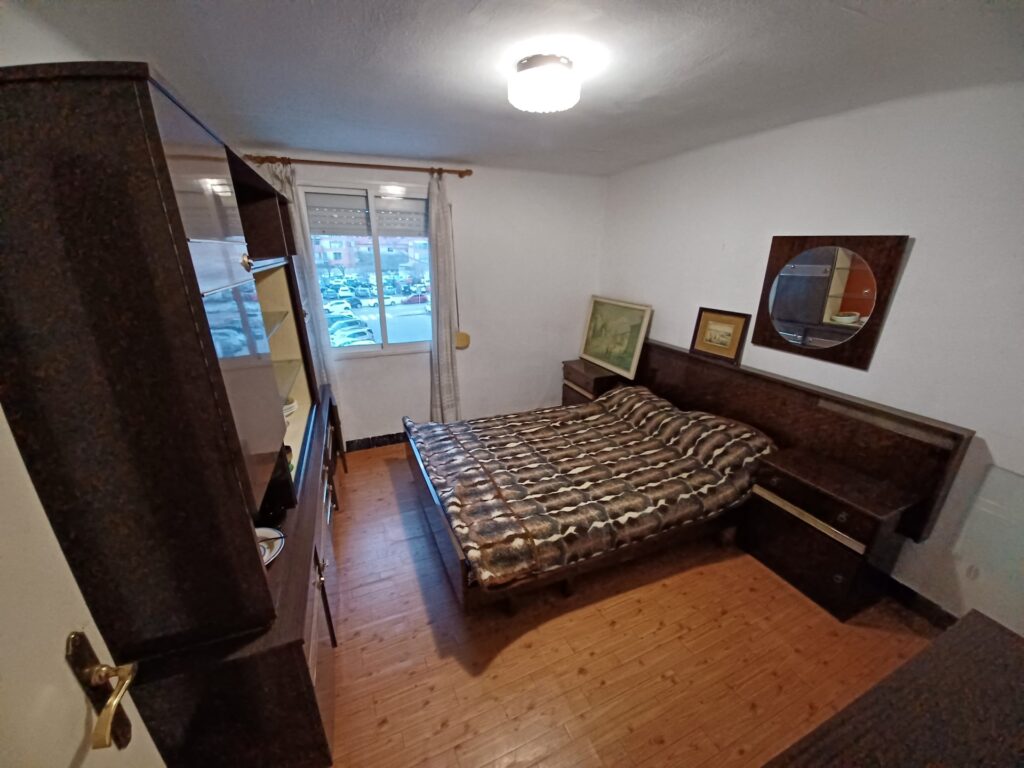 ¡Pis de lloguer a Rubí, 3 habitacions i balcó, ideal per a la teva nova vida!