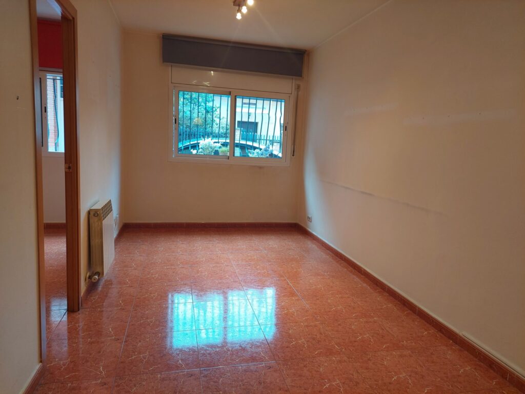 ¡Piso de 1 habitación con parking, ideal para tu nuevo hogar!