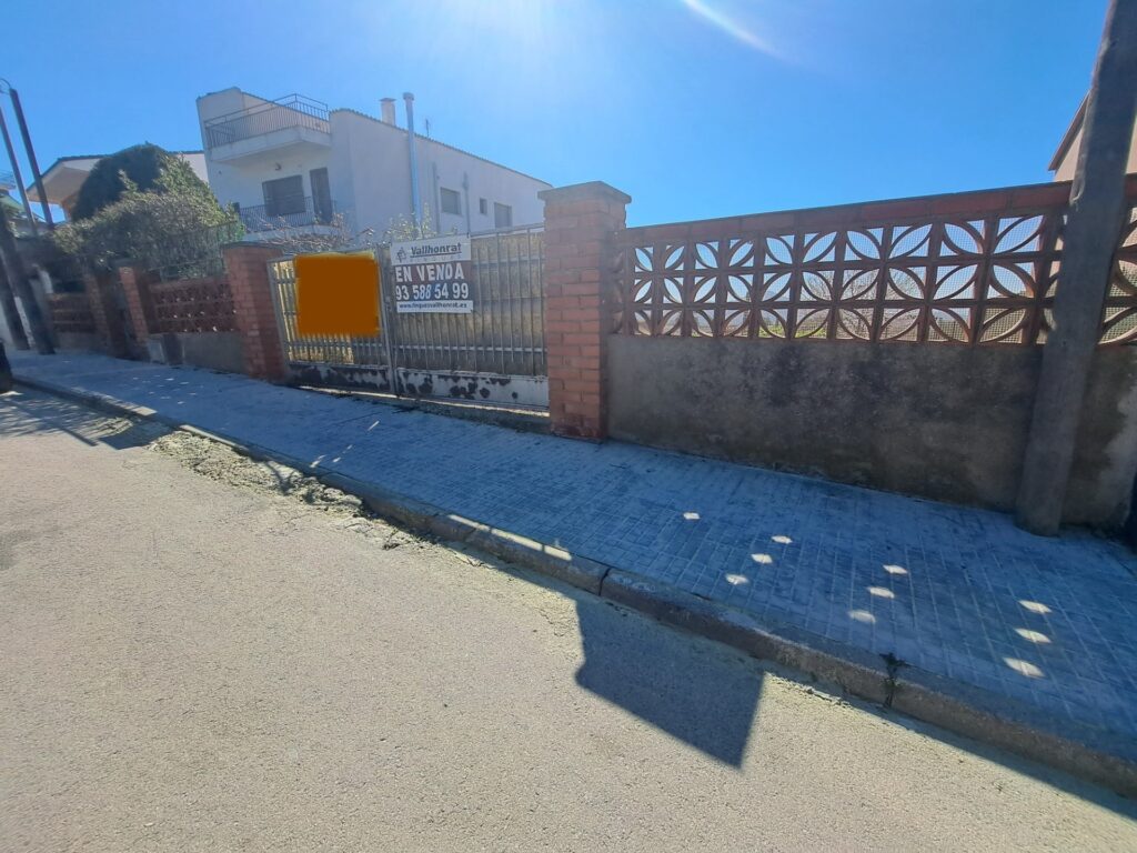 ¡Terreno urbanizable totalmente plano en Can Serrafossa de 475 m2!