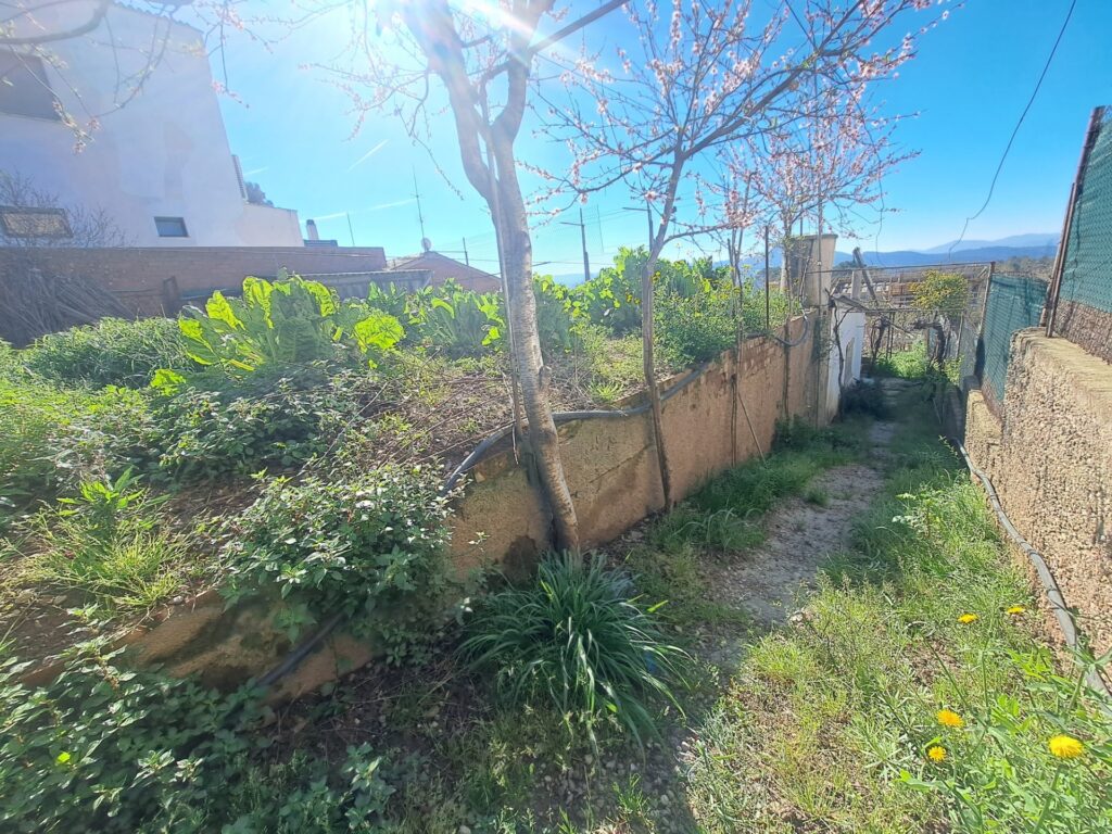 ¡Terreno urbanizable totalmente plano en Can Serrafossa de 475 m2!