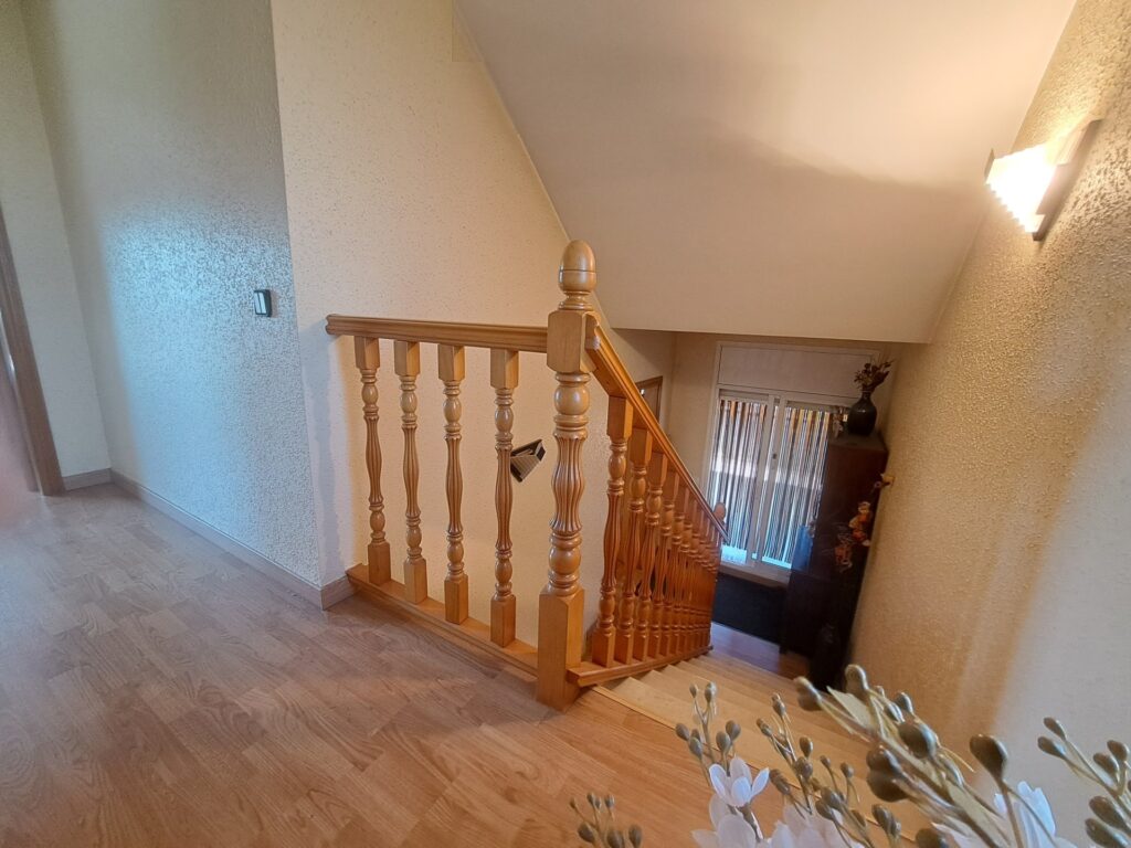 Casa Aislado en la zona de Can Vallhonrat junto al Hospital General de Catalunya.