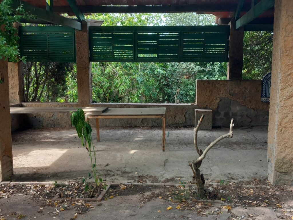 TERRASSA: Terreny de 167.577M2 amb Masia