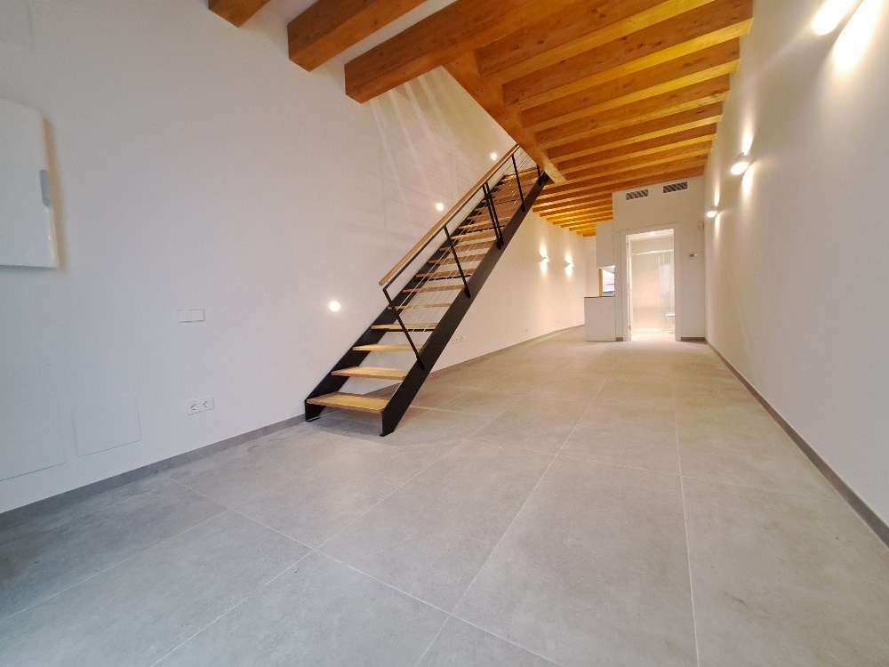 Casa d´Obra Nova acabada al centre de Rubí