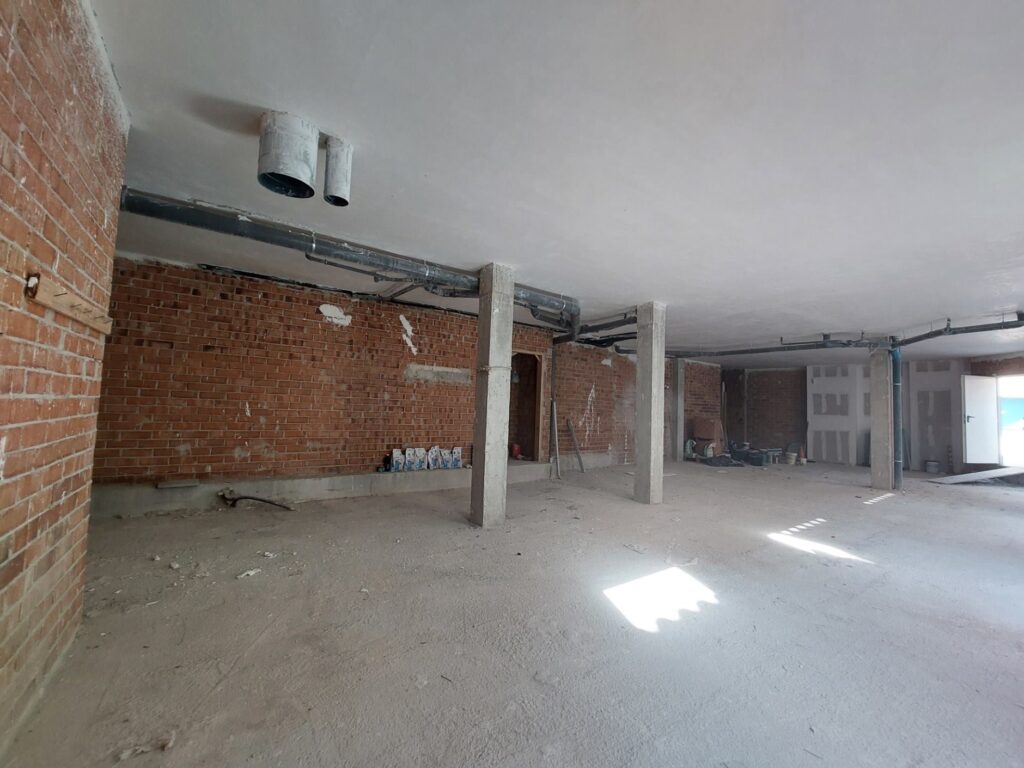 ¿Buscas un local en alquiler en Rubí?