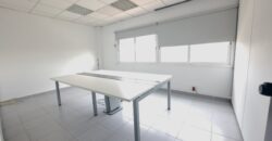 Oficina situada en Sant Cugat del Vallès en la zona de Camí Can Calders.