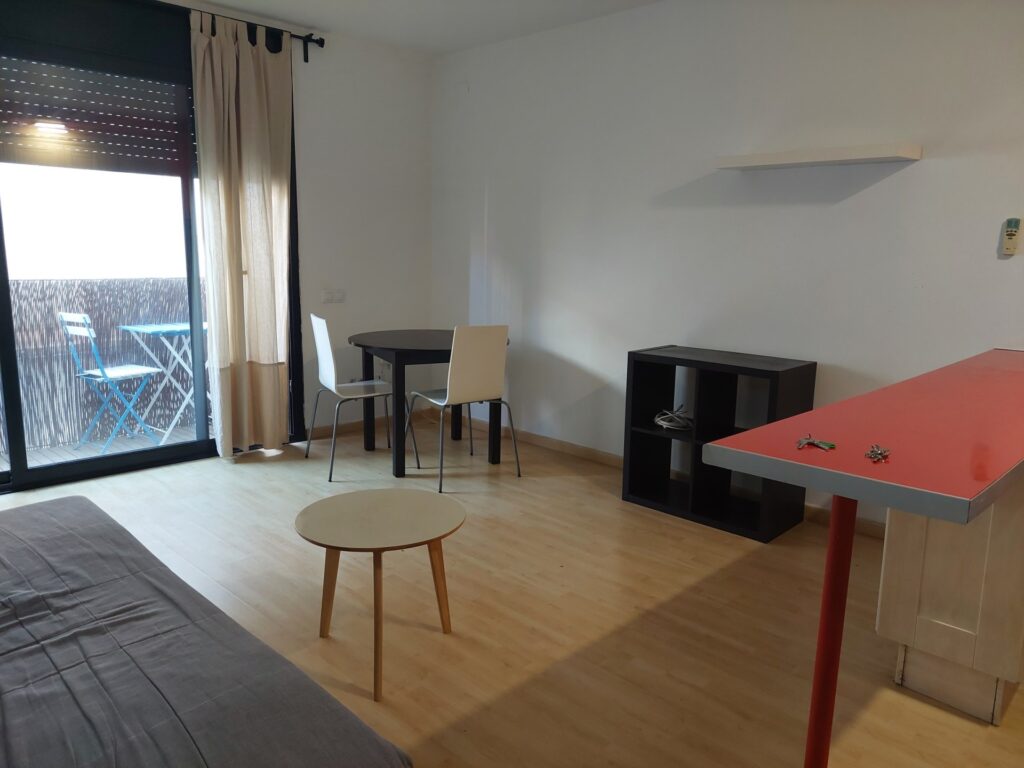 Pis en venda 1 habitació a la zona Mútua actualment llogat fins al 2030!