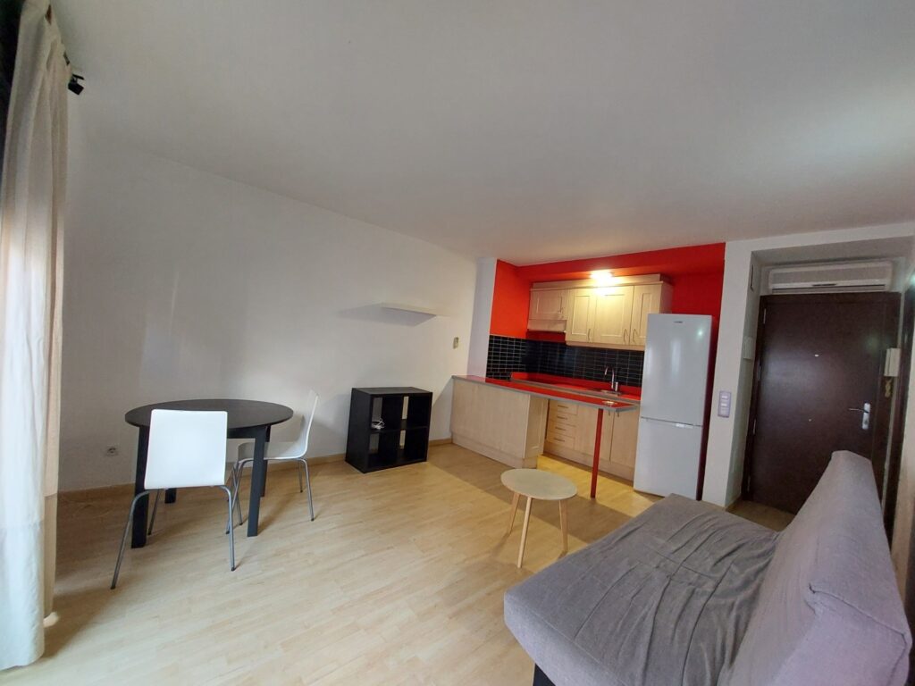 Pis en venda 1 habitació a la zona Mútua actualment llogat fins al 2030!