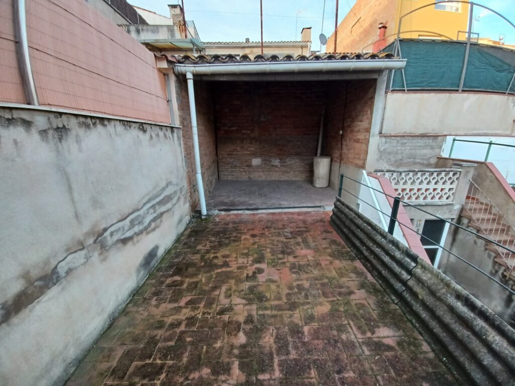 ¡Casa céntrica de 3 habitaciones y terraza!