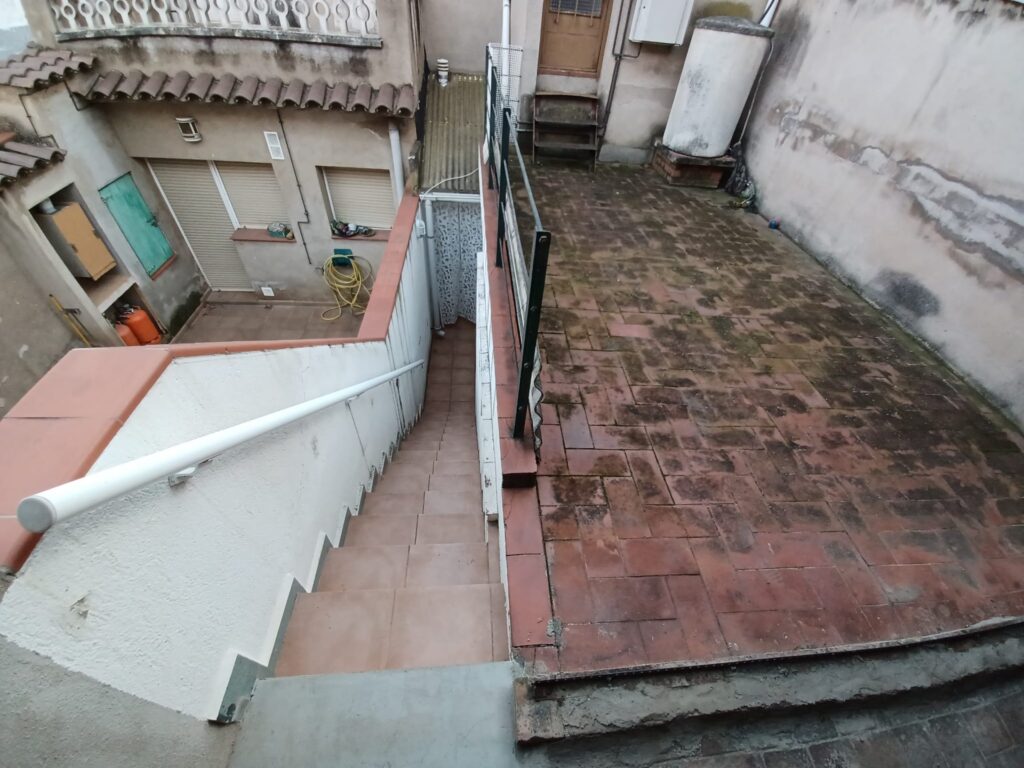 ¡Casa céntrica de 3 habitaciones y terraza!