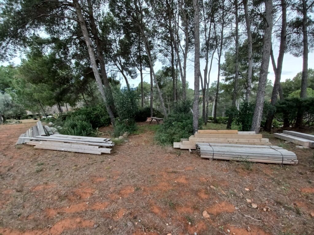 ¡Terreny edificable de 1.158 m2 en venda a Castellbisbal, ideal per al teu projecte!