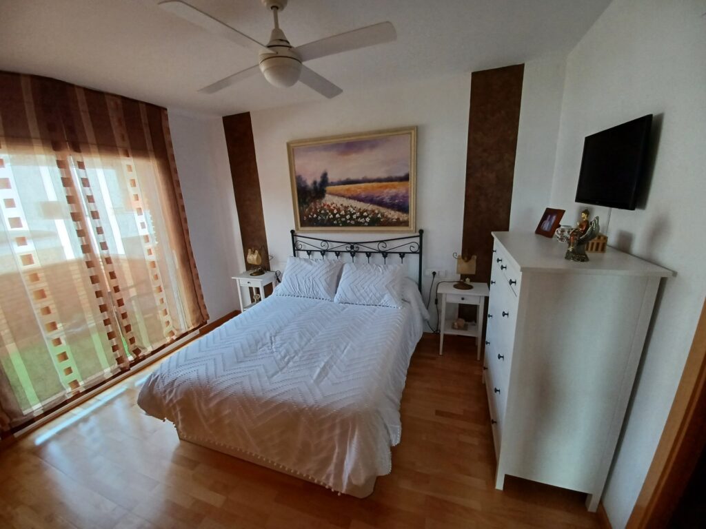 Xalet unifamiliar en venda a Les Fonts de Sant Quirze del Vallès, 4 habitacions i piscina privada!