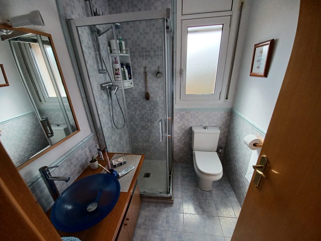 Xalet unifamiliar en venda a Les Fonts de Sant Quirze del Vallès, 4 habitacions i piscina privada!