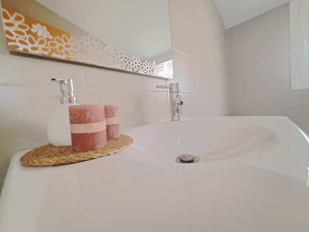 Espacioso Ático/Dúplex en la zona del Mossos con PK y trastero de Obra Nueva acabada.