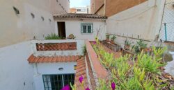 ¡Amplia casa en el centro urbano para disfrutar en familia!