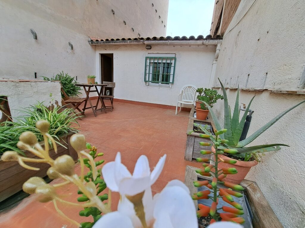 ¡Amplia casa en el centro urbano para disfrutar en familia!