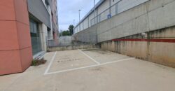 Local/magatzem diàfan a Can Vallhonrat a peu d´autopista AP-7. Ideal per al teu negoci